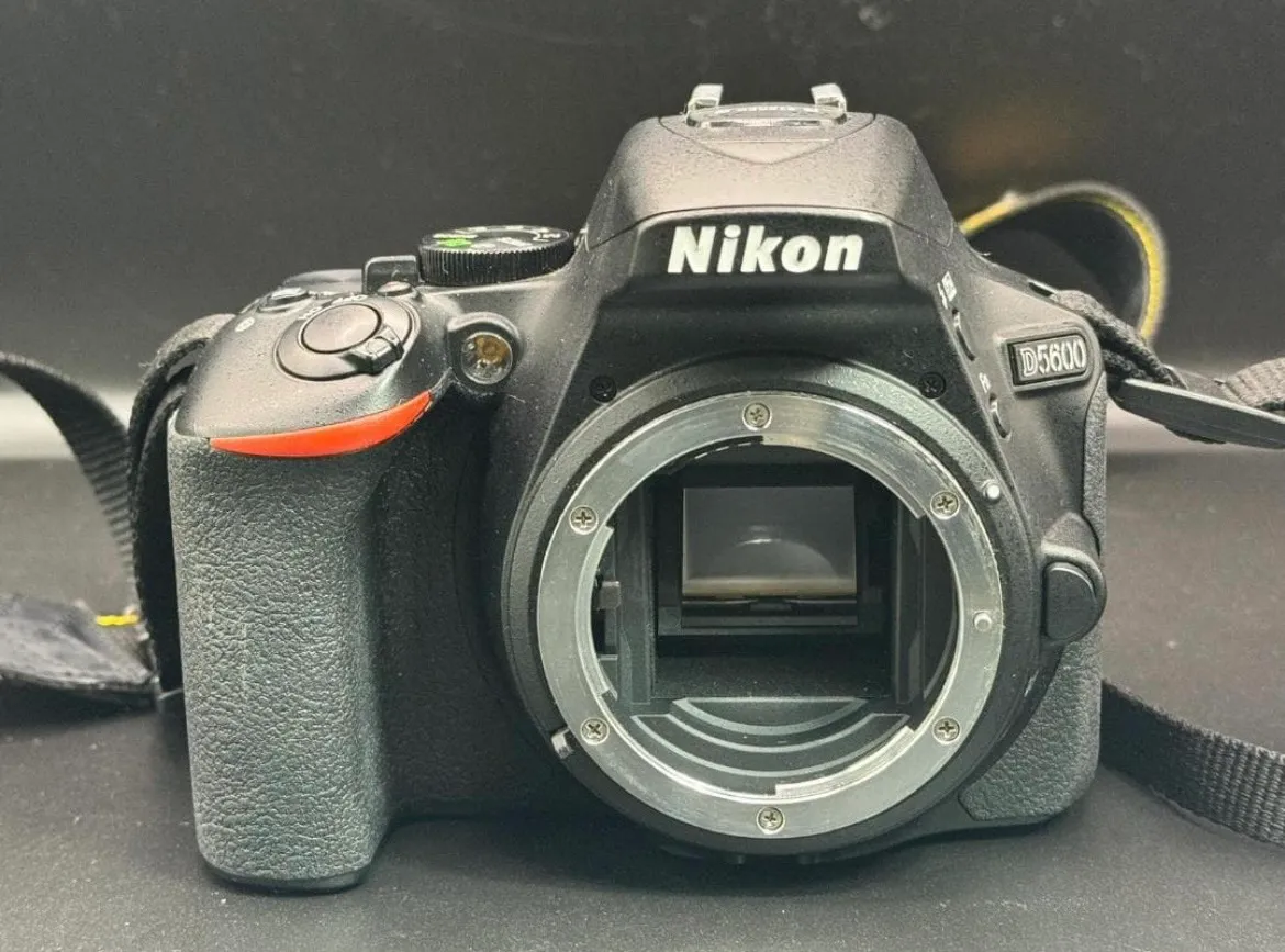 ニコン D5600 ボディ